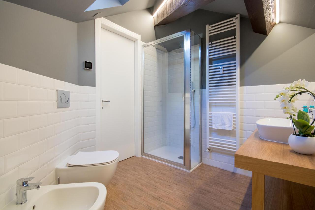 Aqualago Casa Vacanze Suite ヴェルバーニア エクステリア 写真