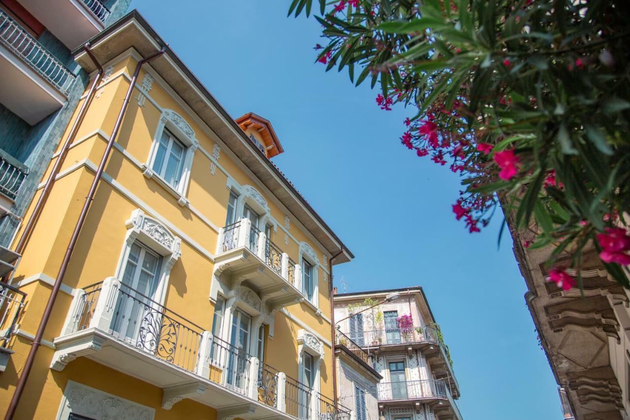 Aqualago Casa Vacanze Suite ヴェルバーニア エクステリア 写真