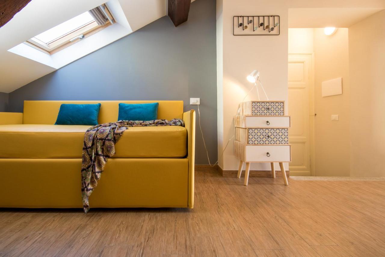 Aqualago Casa Vacanze Suite ヴェルバーニア エクステリア 写真