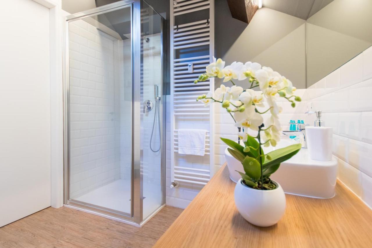 Aqualago Casa Vacanze Suite ヴェルバーニア エクステリア 写真
